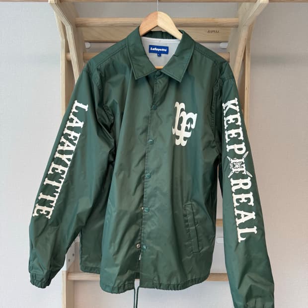 105 라파예트 코치 자켓 그린 착샷