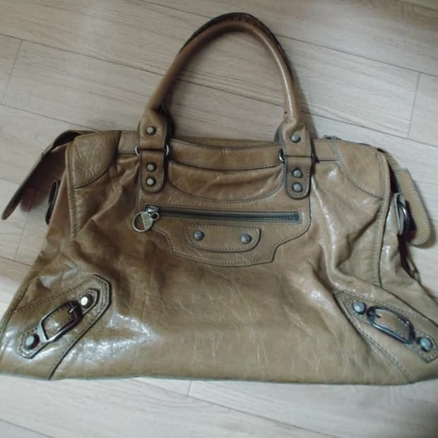 발렌시아가 정품 시티백 모터백