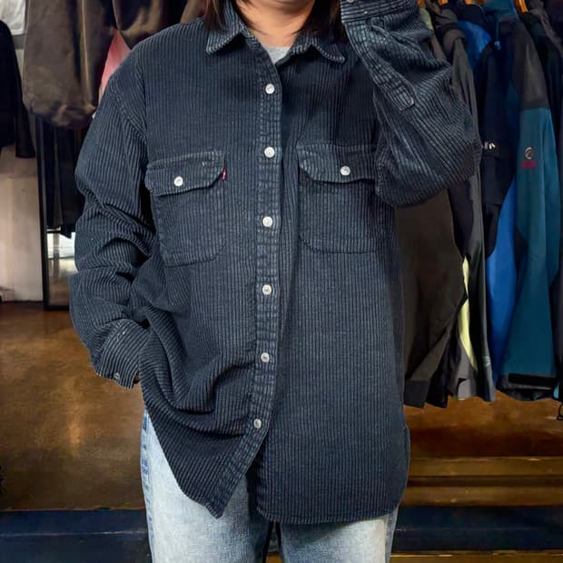 리바이스 코듀로이 버튼 차콜 셔츠