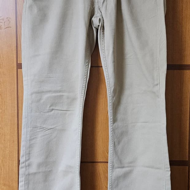 폴로 베이지 바지