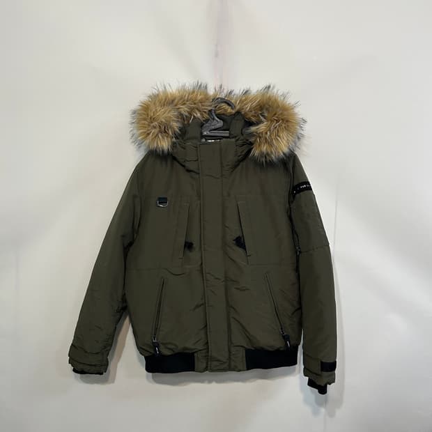 내셔널지오그래픽 남성 타루가 다운 패딩 105