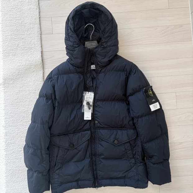 [매장상품]24FW 스톤아일랜드 크링클랩스 후디 다운 자켓 네이비 M