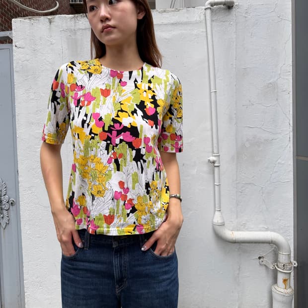 flower pattern vintage top