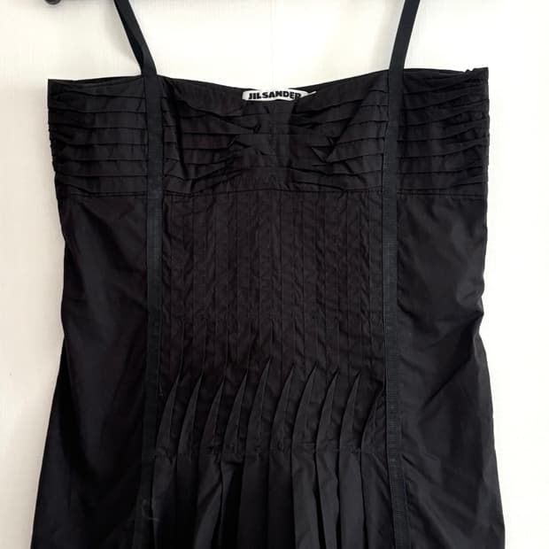 질샌더 슬리브리스