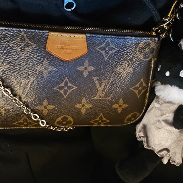 루비이통 멀티 포쉐트 악세수아 작은수아