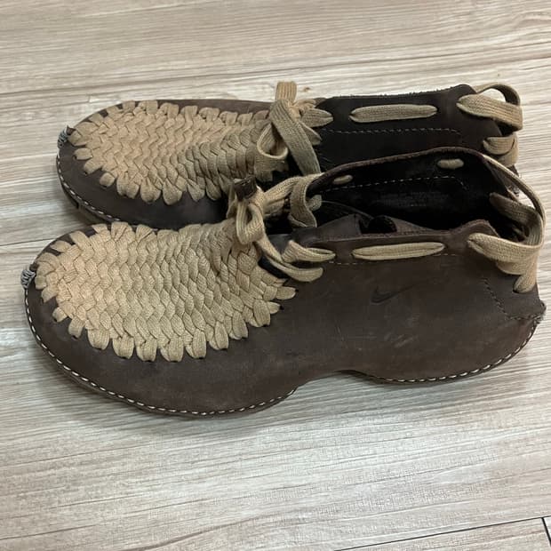 나이키 acg 컨시더드 235