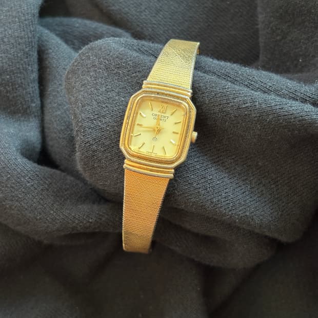 vintage orient metal watch