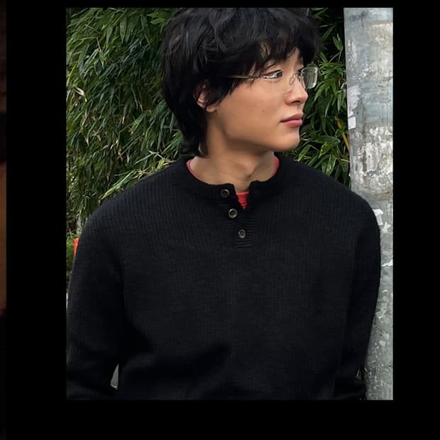 르아르 리브드 오버핏 헨리넥 니트