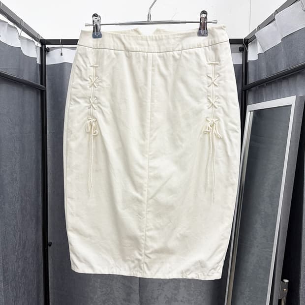 지방시 레이스업 스커트
