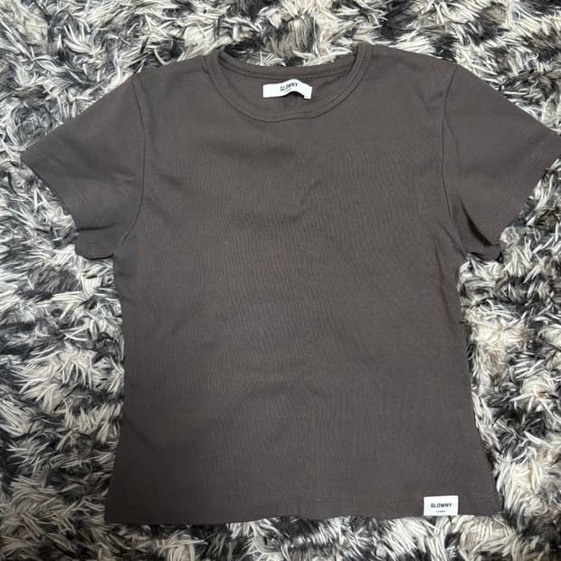 글로니 베이비티 브라운