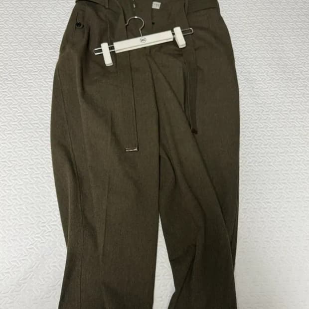 렉토 벨티드 디테일 하이웨이스트 팬츠 s