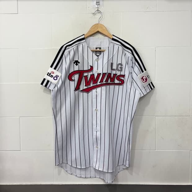 엘지트윈스X데상트 이병규 홈 유니폼