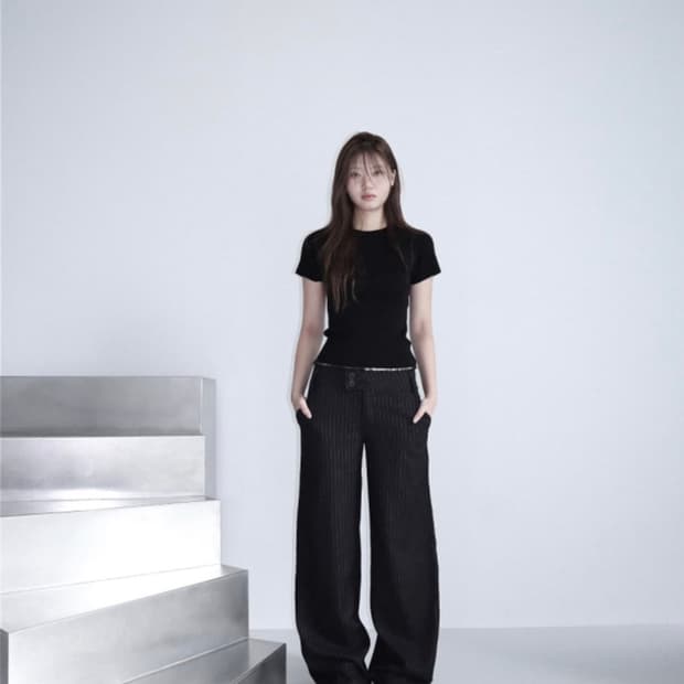 클라따 핀턱 로우 슬랙스 블랙