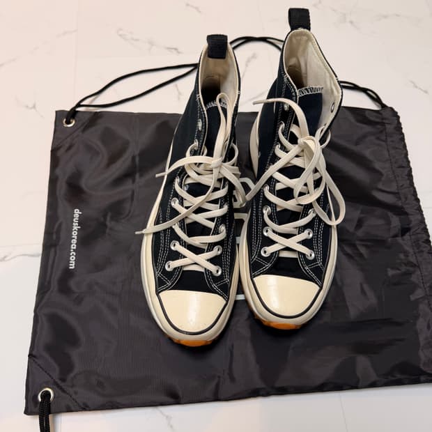 런스타하이크 JW앤더슨 290