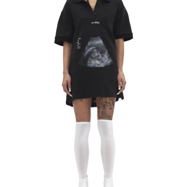 ALIEN NT SCAN OVER COLLAR T SHIRT IN BLA