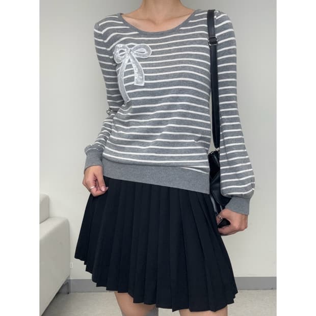 빈티지 그레이 리본 스트라이프 니트