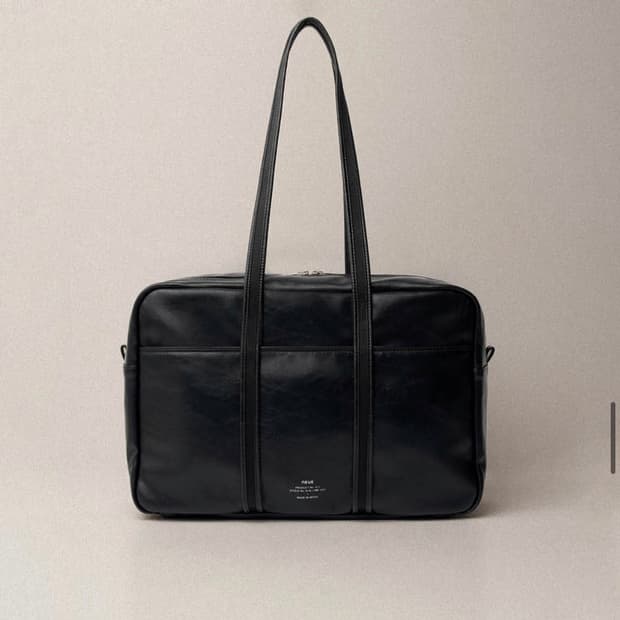 노이에 NEUE 레더 보스턴 백 미디움 블랙