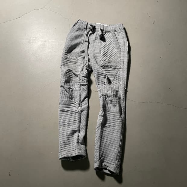 화이트 마운터링 Quilted Rib Sweat Pants