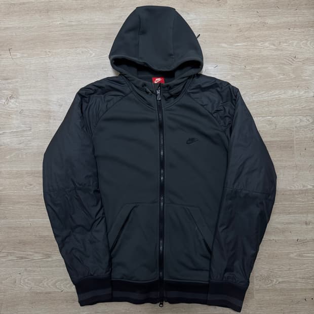 나이키 테크팩 후드 점퍼