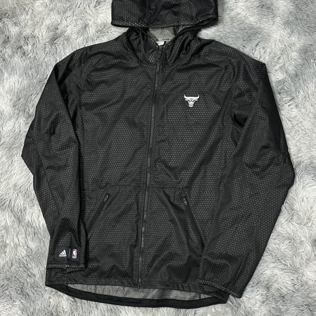 아디다스 nba 시카고불스 후드 윈드자켓 L