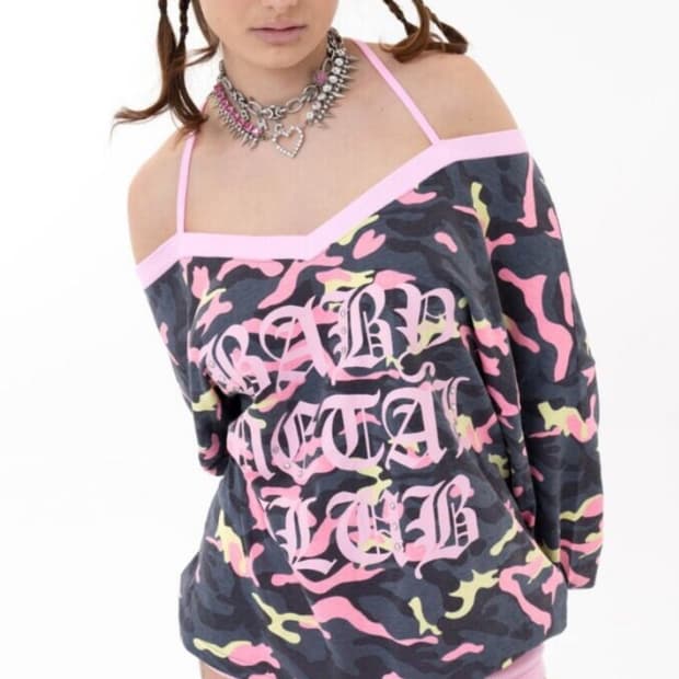 미개봉 새상품 베이비메탈클럽 네온 핑키 카모 티 판매