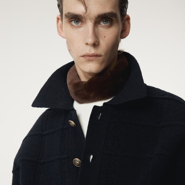 렉토 25FW 금장 가디건