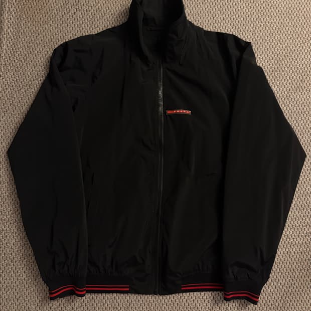 프라다 스포츠 리네아로사 자켓