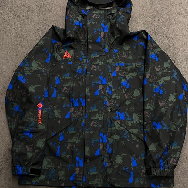 나이키 ACG 고어텍스 카모 바람막이 처분 