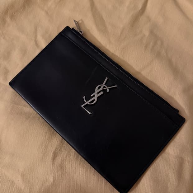 생로랑 파우치지갑