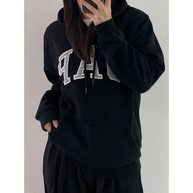갭 후드티