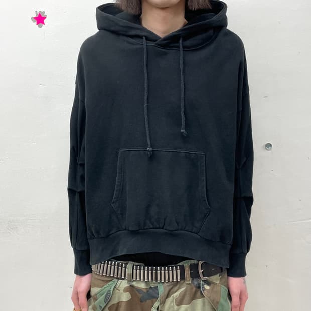sleeve shirring black hoodie 