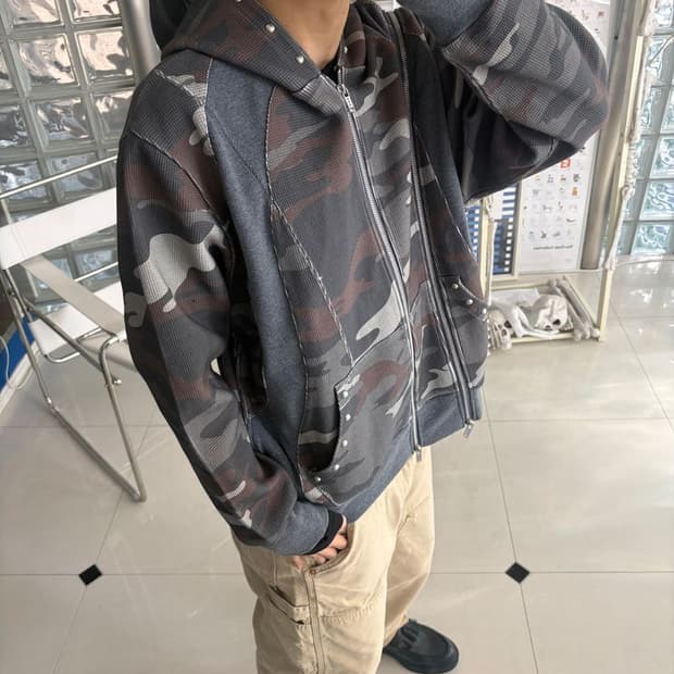 THERMAL MULTI-ZIP REBUILD HOODIE