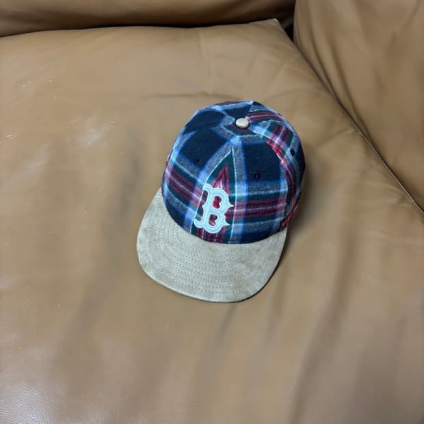 빔즈 뉴에라 9Fifty 볼캡 모자 스웨이드 바이저 잉글랜드 체크