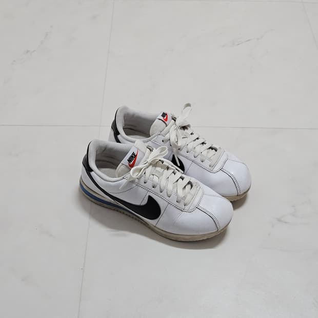 나이키 코르테즈 레더 화이트 250