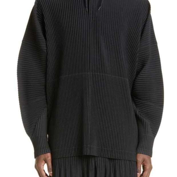 옴므플리세 후드탑