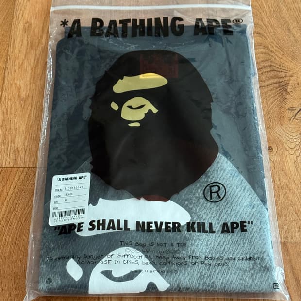 [미개봉 새상품] BAPE 베이프 반팔 티셔츠