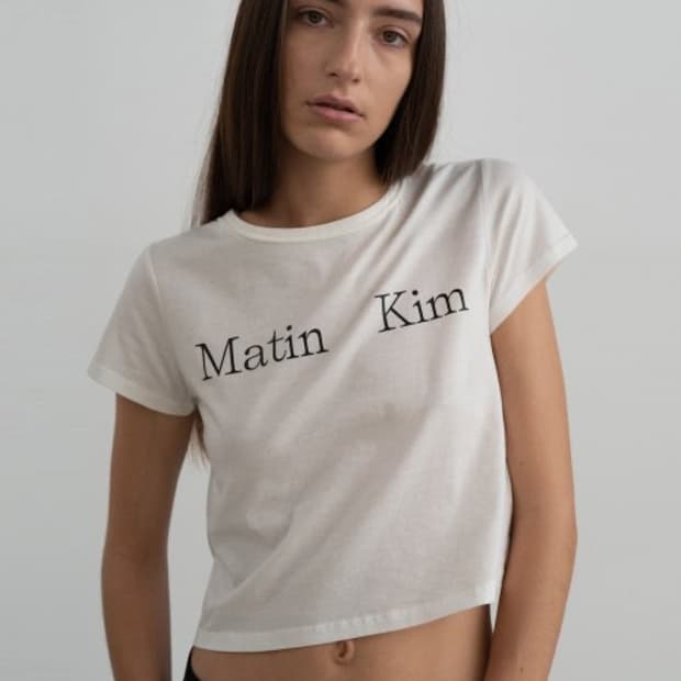 마뗑킴 크롭티 Matin Kim Logo Silket Crop Top