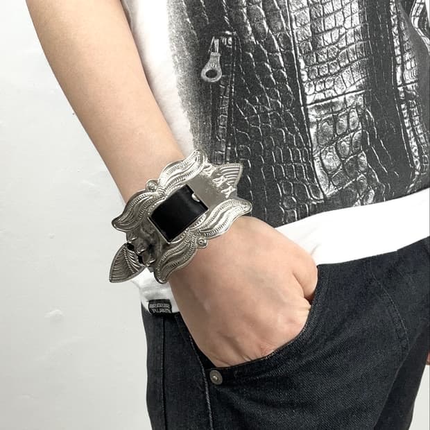 Toga Pulla Western Buckle Leather Bracel