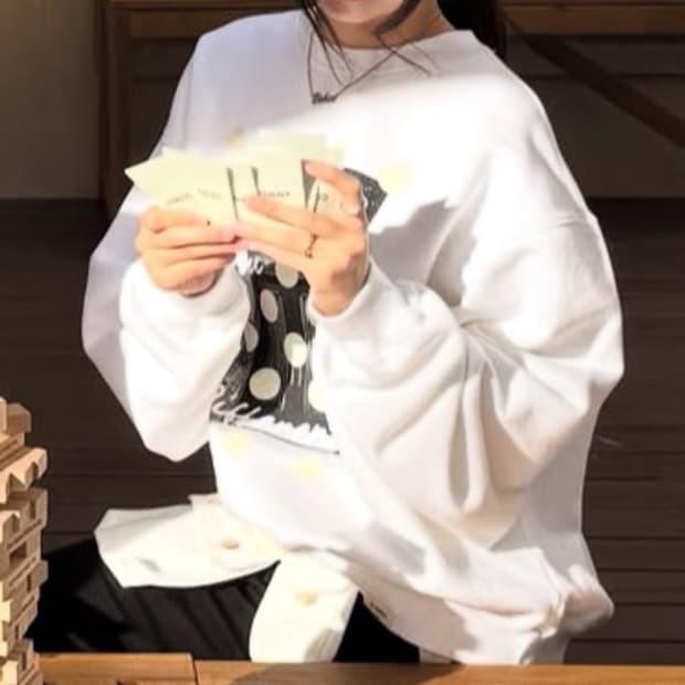 글로니 HOUSE DOT SWEATSHIRT