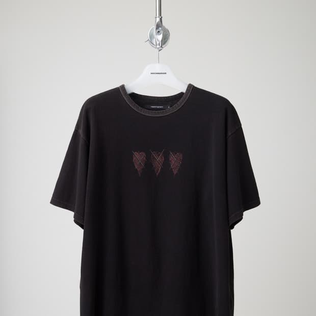 해칭룸 하트 티 블랙 3사이즈