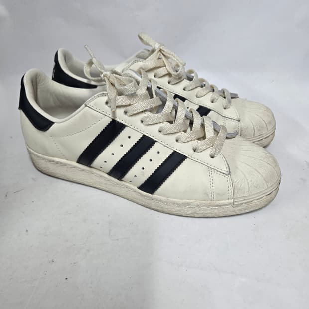 아디다스 슈퍼스타 흰검 스니커즈 270mm 