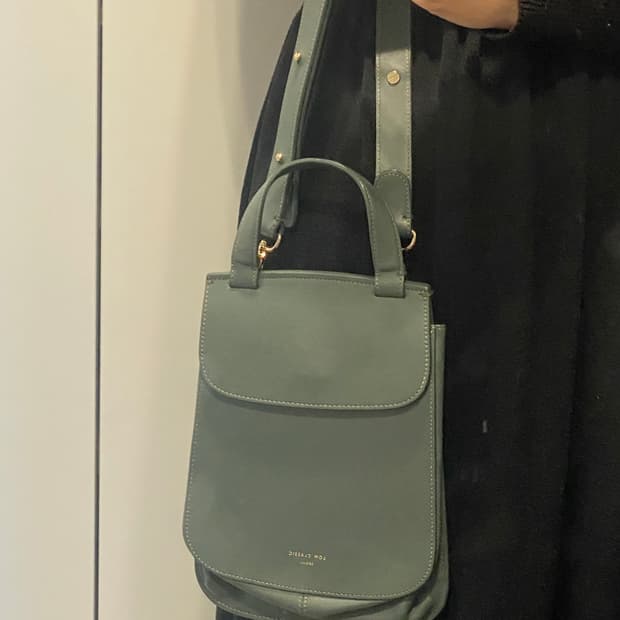 로우클래식 세이지 미니 크로스백