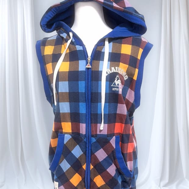 lecoqsportif 르꼬끄 체크 패턴 조끼 후드집업