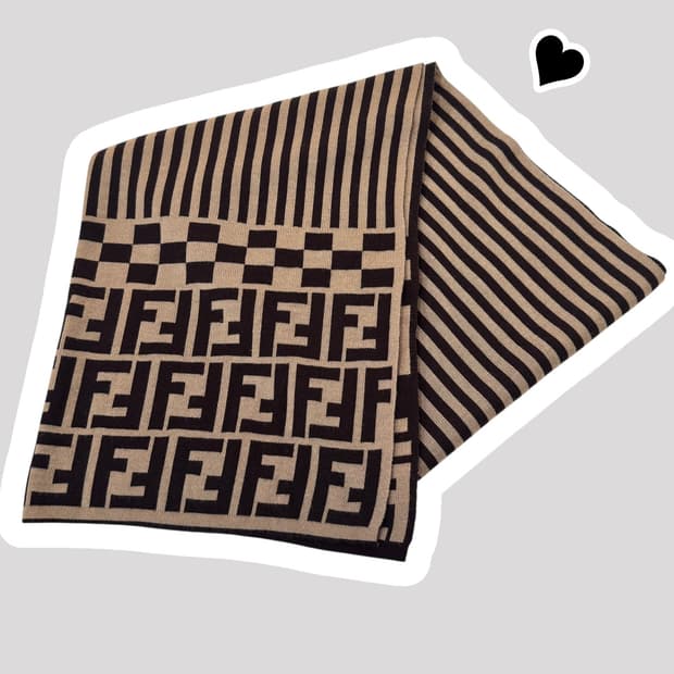 정품 펜디 쥬카 스트라이프 브라운 머플러