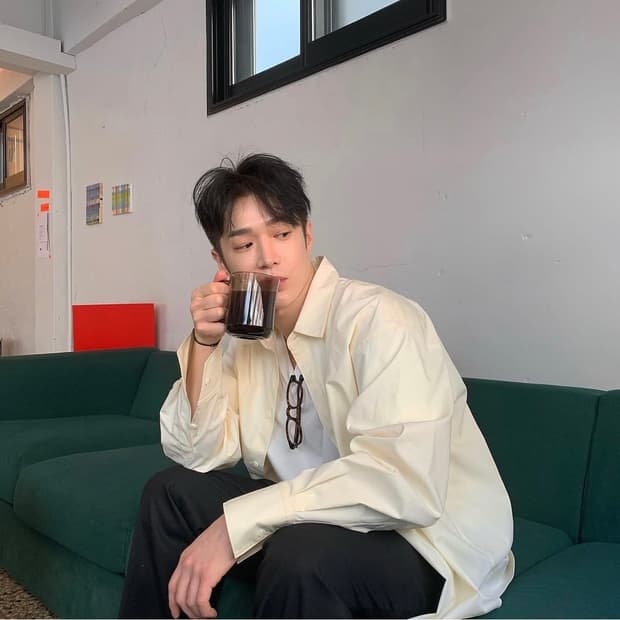 Ownhour lemon shirt (김현우착용)
