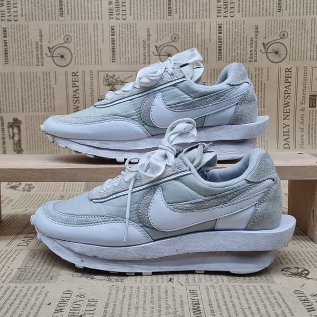 나이키 사카이 와플 225