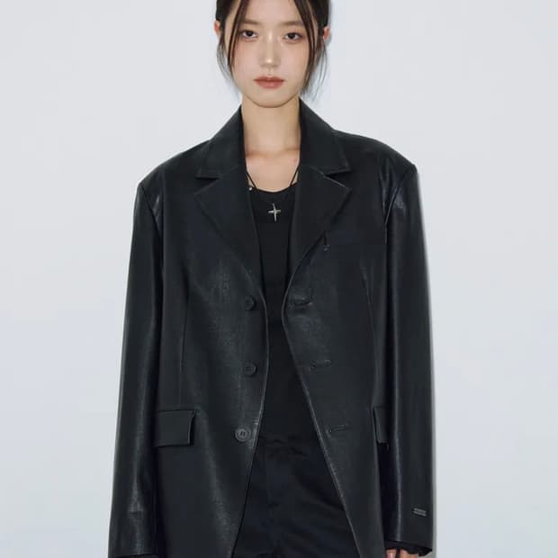 헬레네파리스 테일러드 오버핏 레더 블레이저