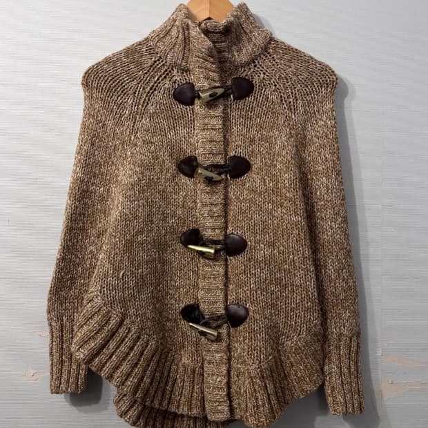 마이클 코어스 떡볶이 니트 가디건 55