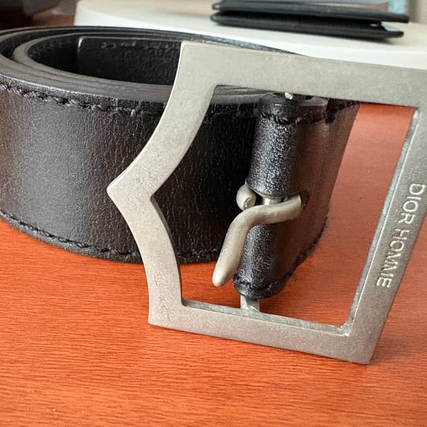 [85] 디올옴므 D벨트