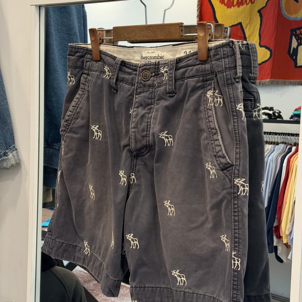 Abecrombie 아베크롬비 페이딩 치노 쇼츠 (32inch)